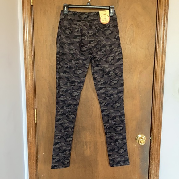 Sabrina Lauren skinny jean gray black camo print ultra soft stretch size 6 or 8 - Picture 11 of 17